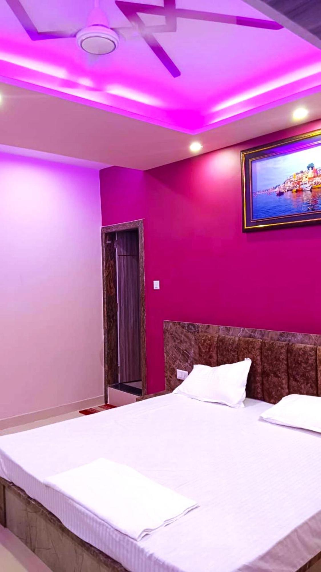 Hotel Kashi Inn Raj Ghat Varanasi Bagian luar foto