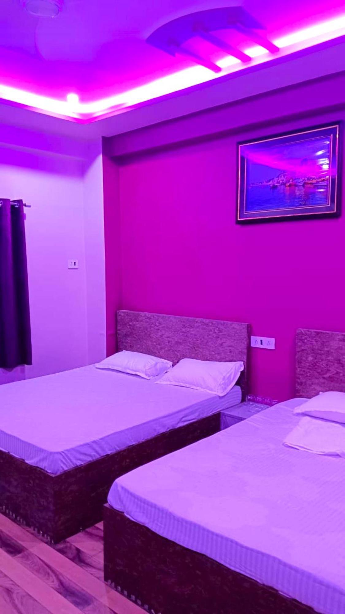 Hotel Kashi Inn Raj Ghat Varanasi Bagian luar foto