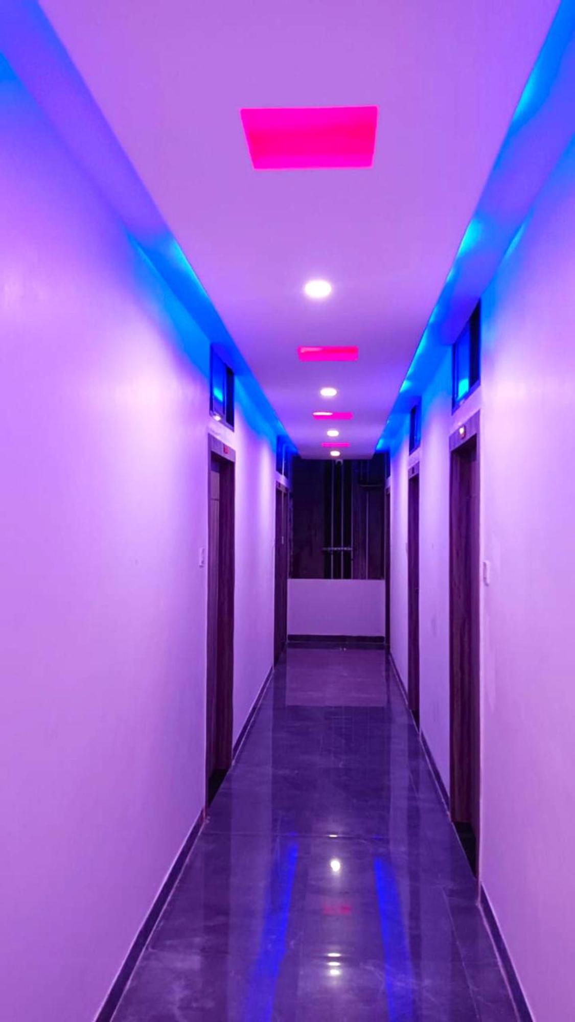 Hotel Kashi Inn Raj Ghat Varanasi Bagian luar foto