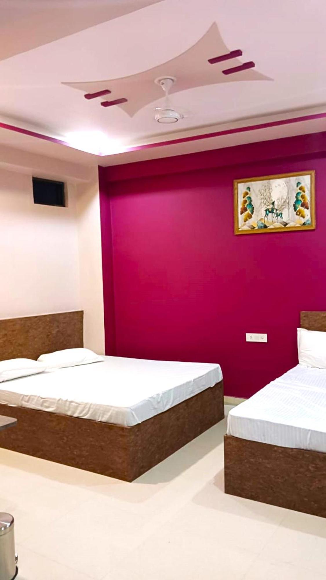Hotel Kashi Inn Raj Ghat Varanasi Bagian luar foto