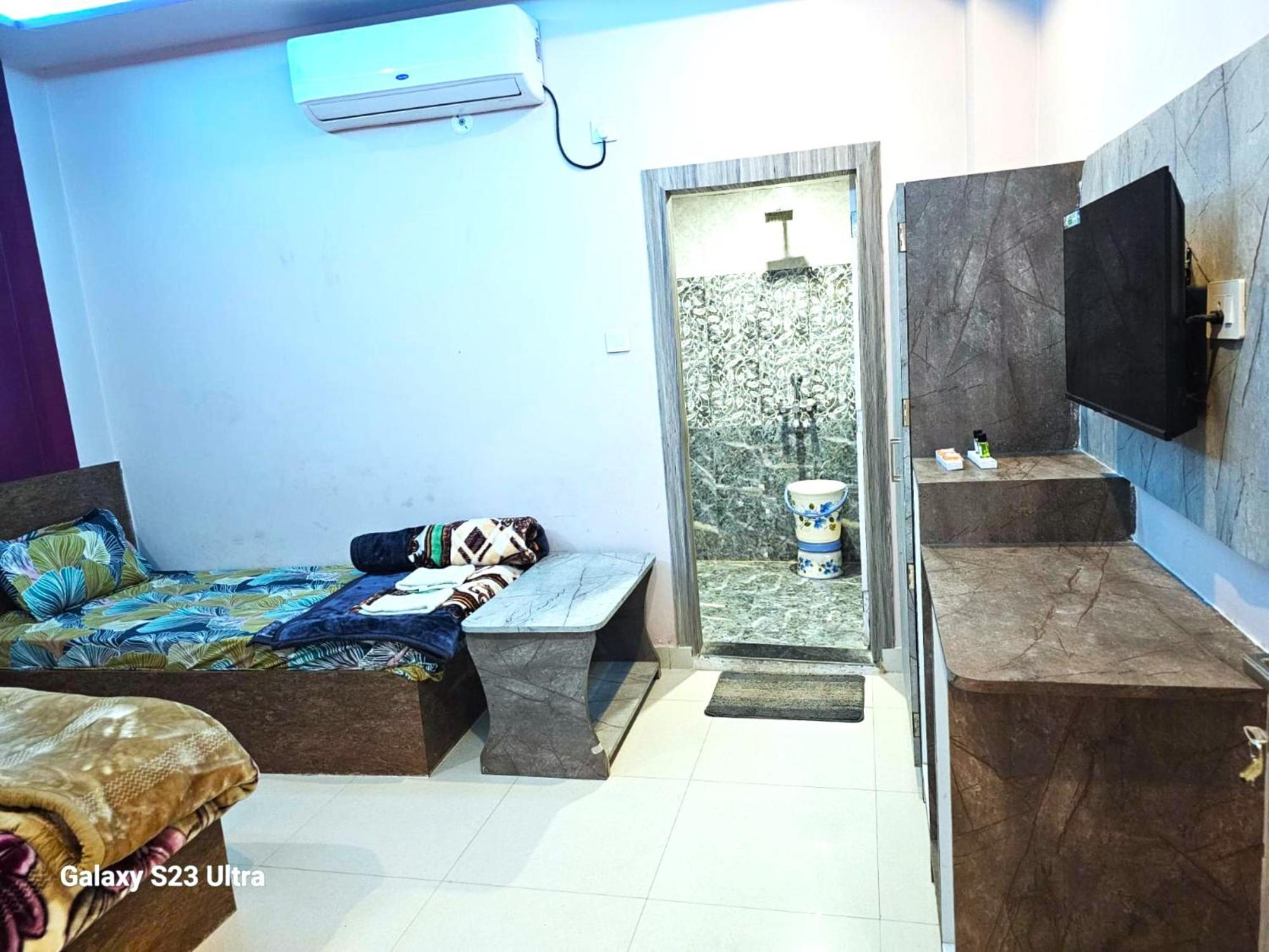Hotel Kashi Inn Raj Ghat Varanasi Bagian luar foto