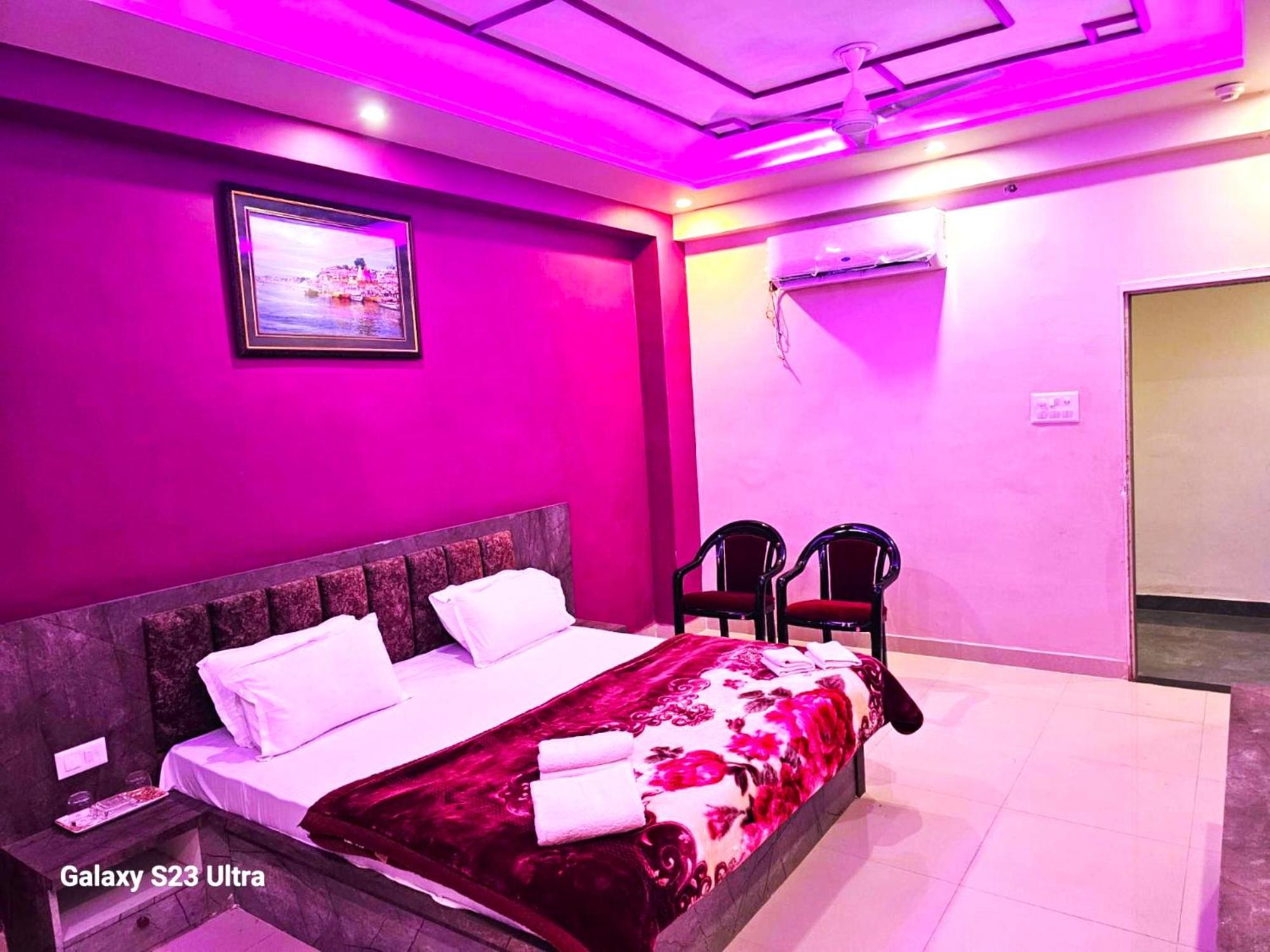 Hotel Kashi Inn Raj Ghat Varanasi Bagian luar foto